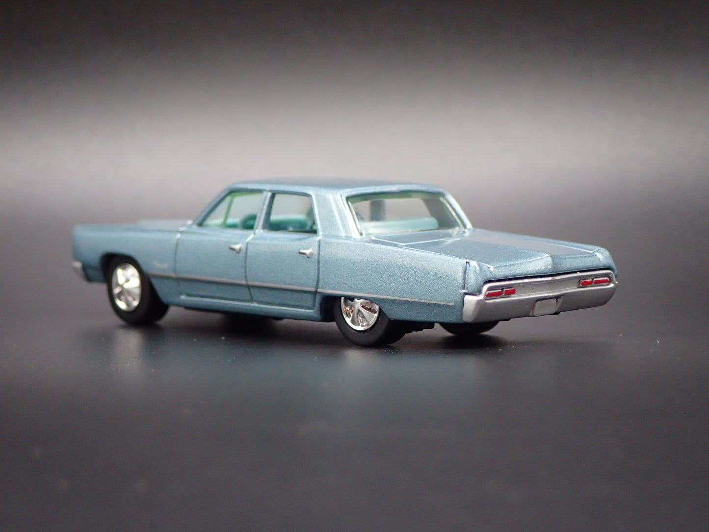 1967 67 PLYMOUTH FURY 4 FOUR DOOR BLUE 1/64 SCALE DIORAMA DIECAST MODEL CAR