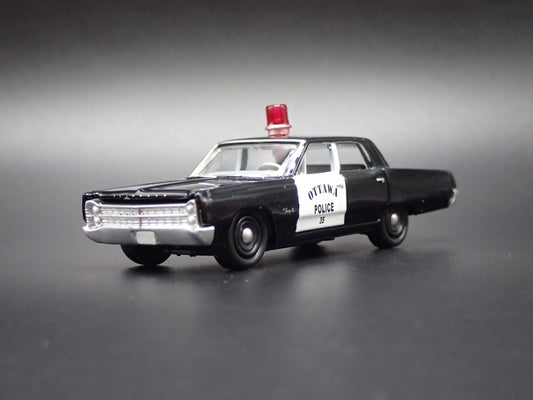 1967 67 PLYMOUTH FURY II OTTAWA POLICE CAR  1/64 SCALE DIECAST MODEL CAR