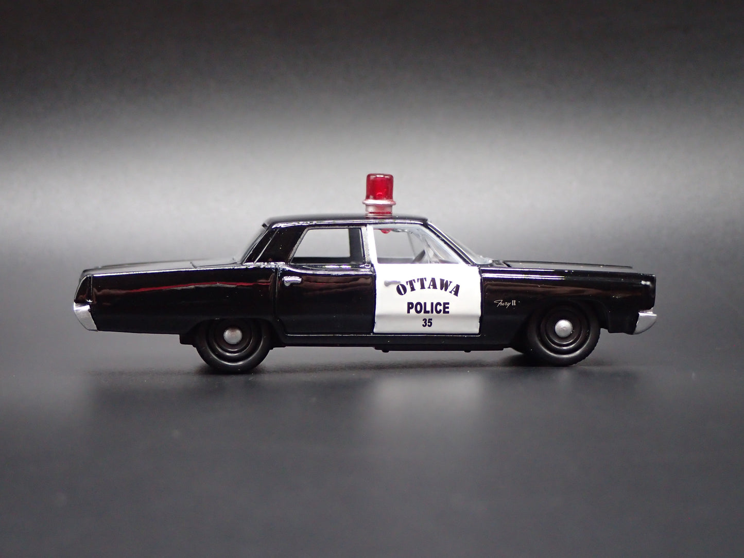 1967 67 PLYMOUTH FURY II OTTAWA POLICE CAR  1/64 SCALE DIECAST MODEL CAR