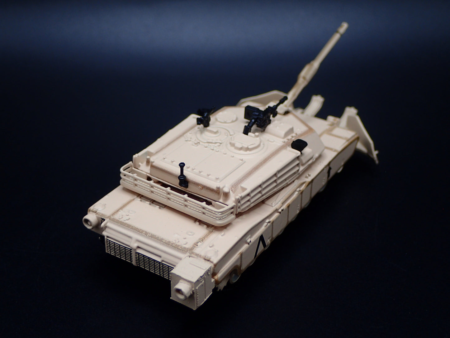 M1A1 ABRAMS TANK MILITARY GULF WAR RARE 1:100 SCALE DIORAMA DIECAST MODEL CAR