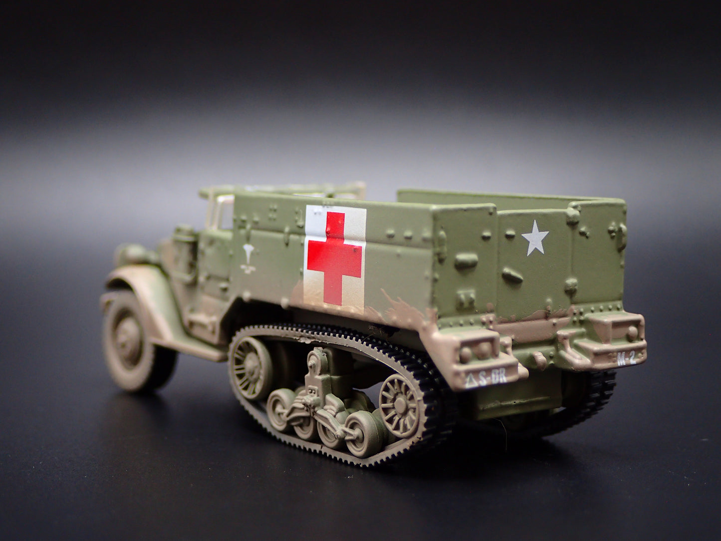 WWII M2A1 HALF TRACK TANK ARMY MILITARY GREEN 1:87 SCALE DIECAST MODEL CAR