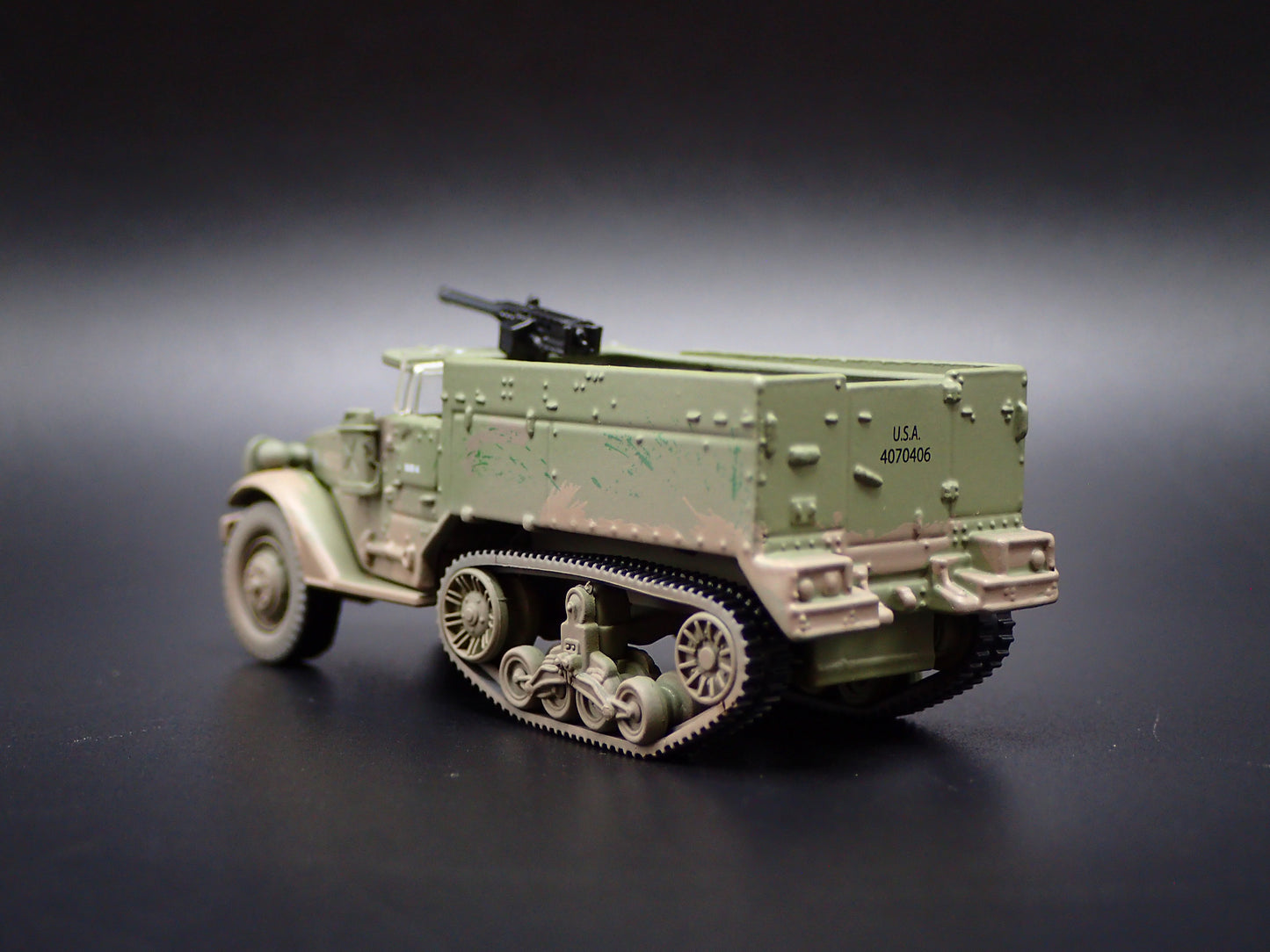 WWII M2A1 HALF TRACK TANK ARMY MILITARY GREEN 1:87 SCALE DIECAST MODEL CAR