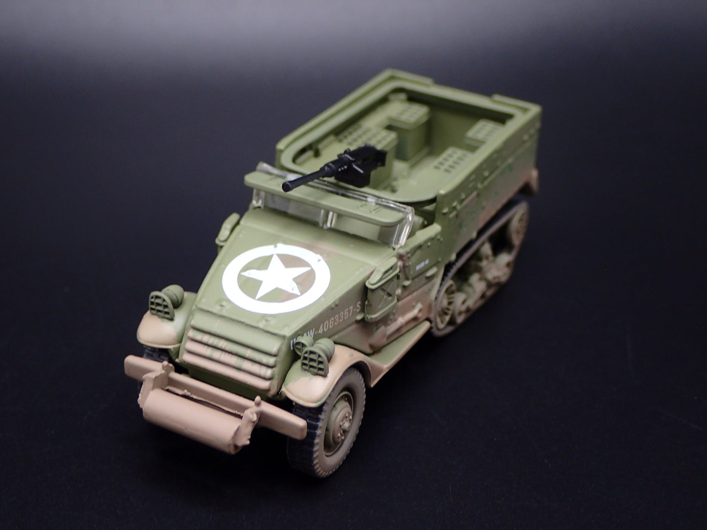 WWII M2A1 HALF TRACK TANK ARMY MILITARY GREEN 1:87 SCALE DIECAST MODEL CAR