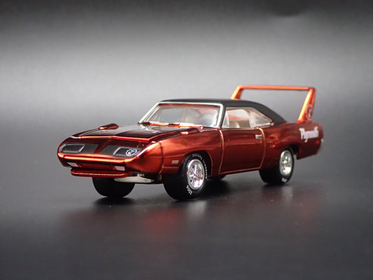 1970 70 PLYMOUTH SUPERBIRD RED 1:64 SCALE COLLECTIBLE DIECAST MODEL CAR