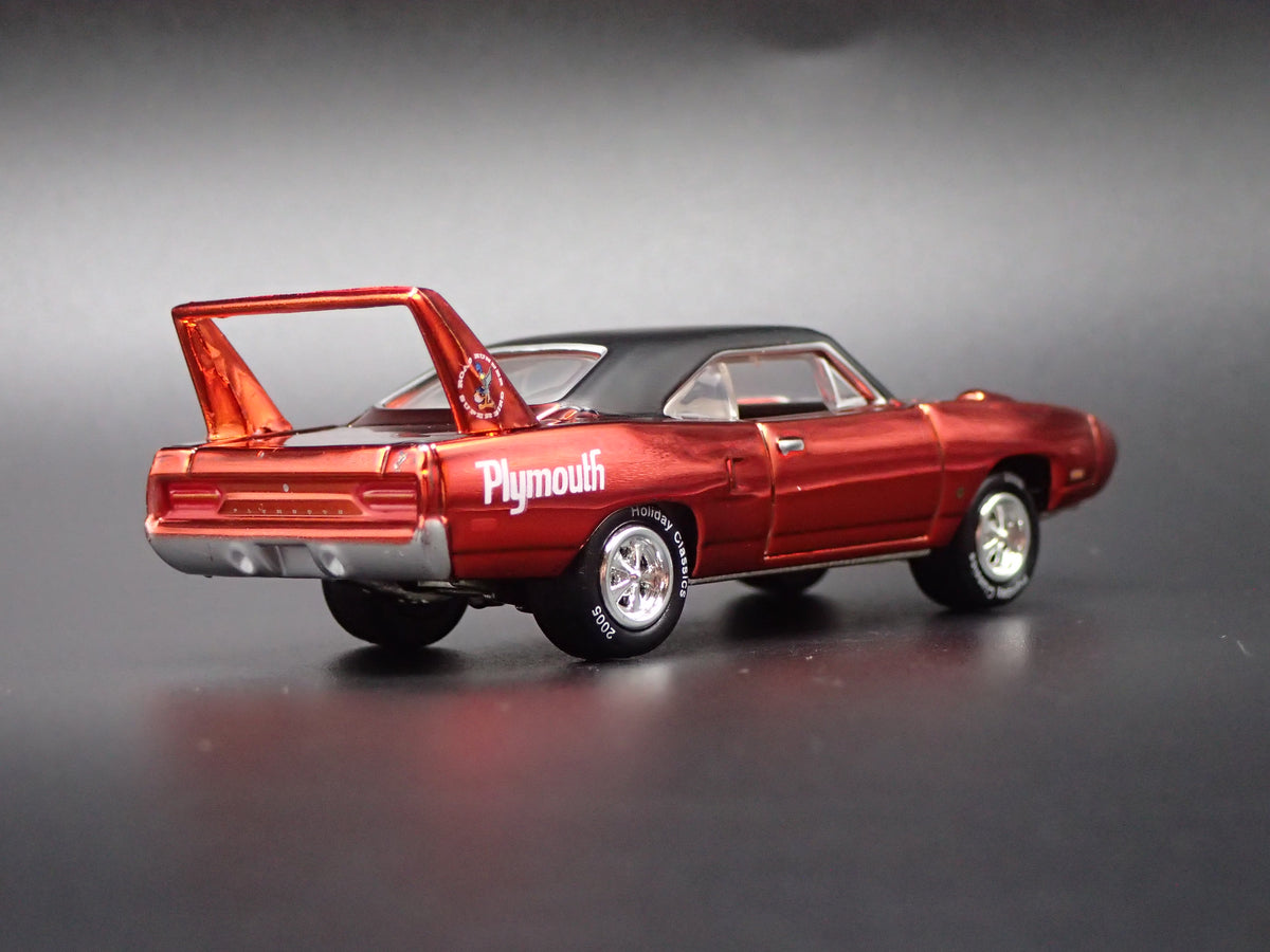 1970 70 PLYMOUTH SUPERBIRD RED 1:64 SCALE COLLECTIBLE DIECAST MODEL CAR
