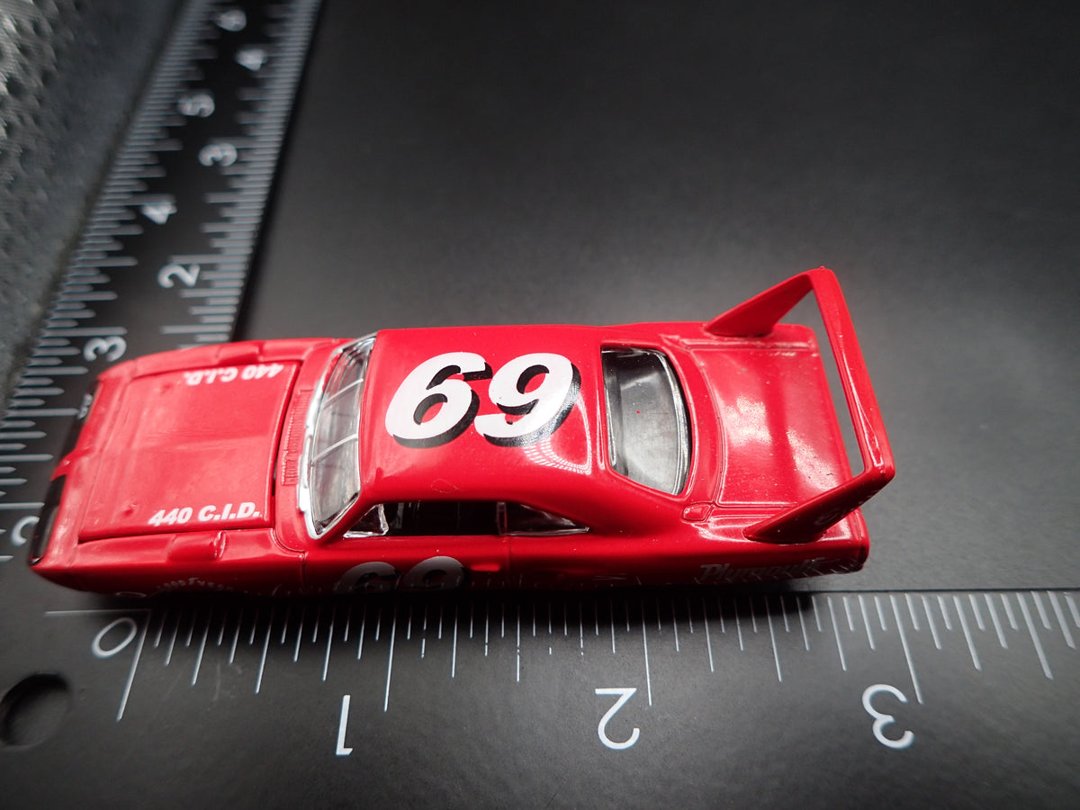 1970 70 PLYMOUTH SUPERBIRD RED 1:64 SCALE COLLECTIBLE DIECAST MODEL CAR