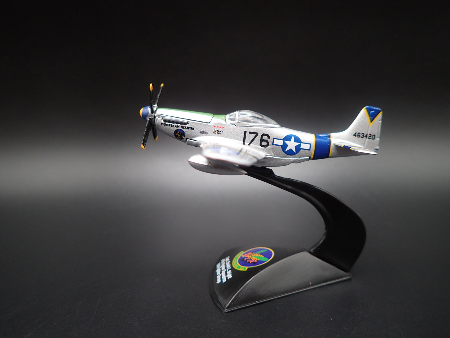 NORTH AMERICAN P-51D MUSTANG PLANE ARMY MILITARY MOONBEAM MCSWINE 1:144 SCALE DIECAST