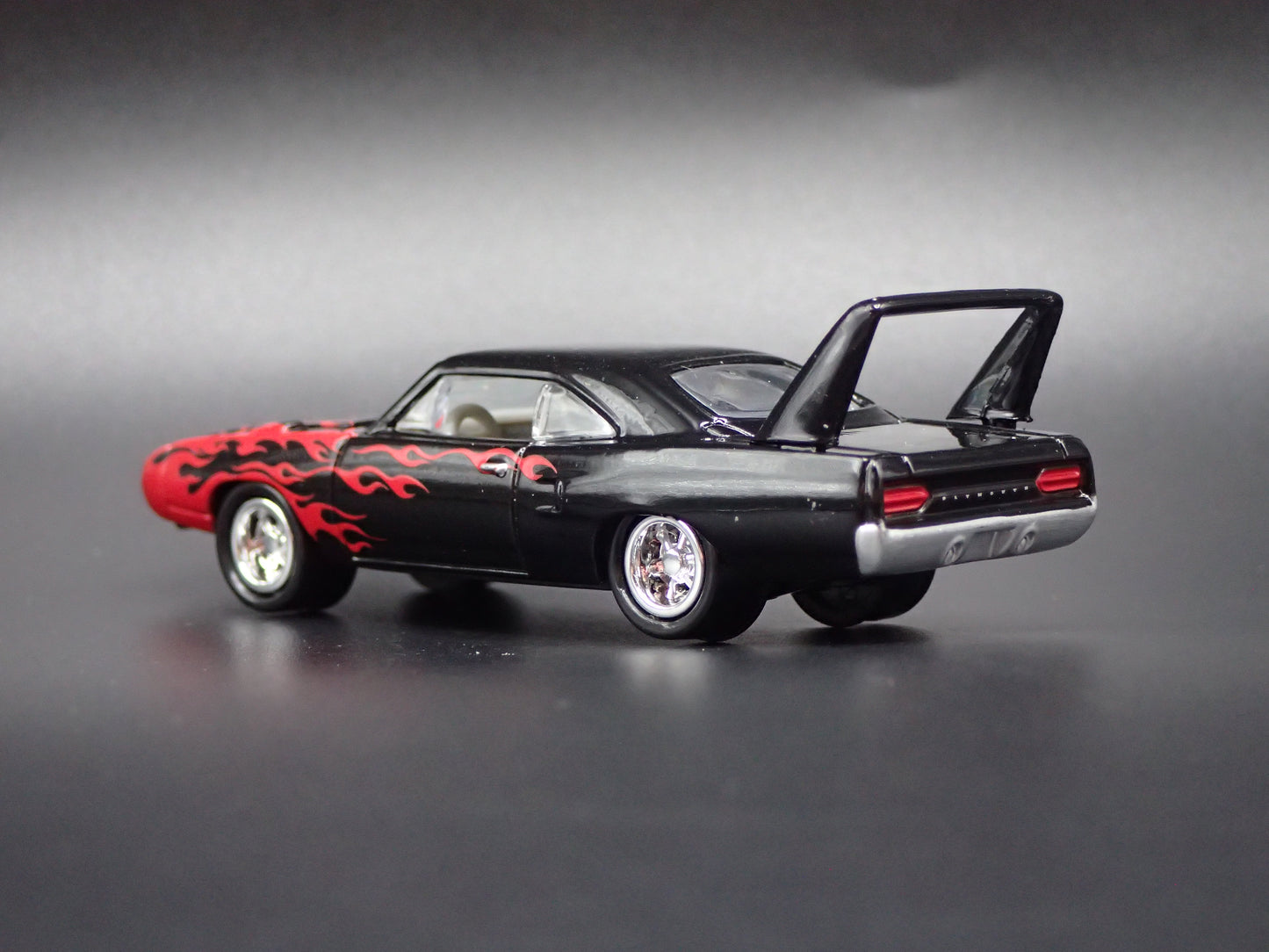 1970 70 PLYMOUTH SUPERBIRD BLACK 1:64 SCALE COLLECTIBLE DIECAST MODEL CAR