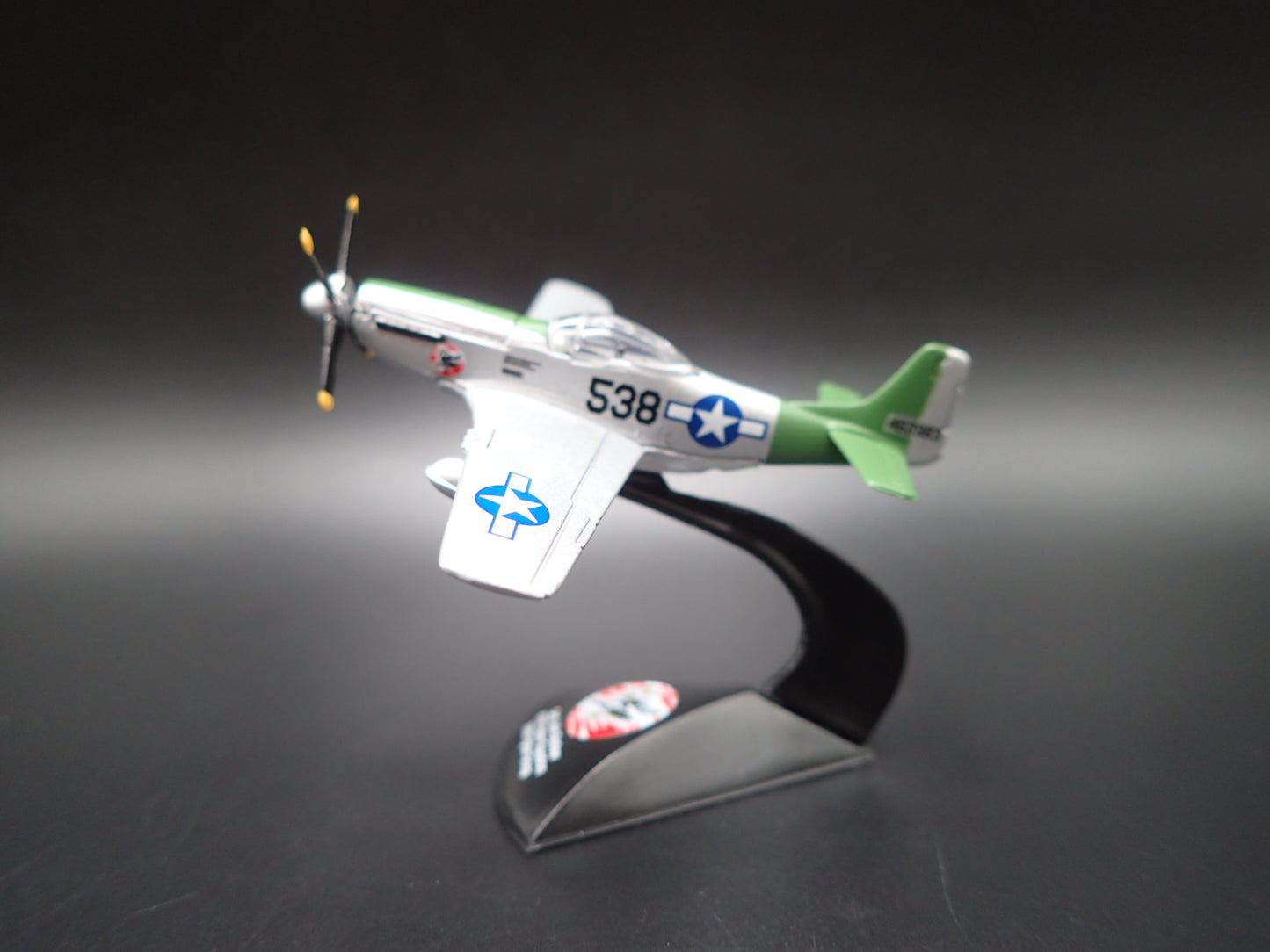 NORTH AMERICAN P-51D MUSTANG PLANE ARMY MILITARY NAGOYA 1:144 SCALE DIECAST