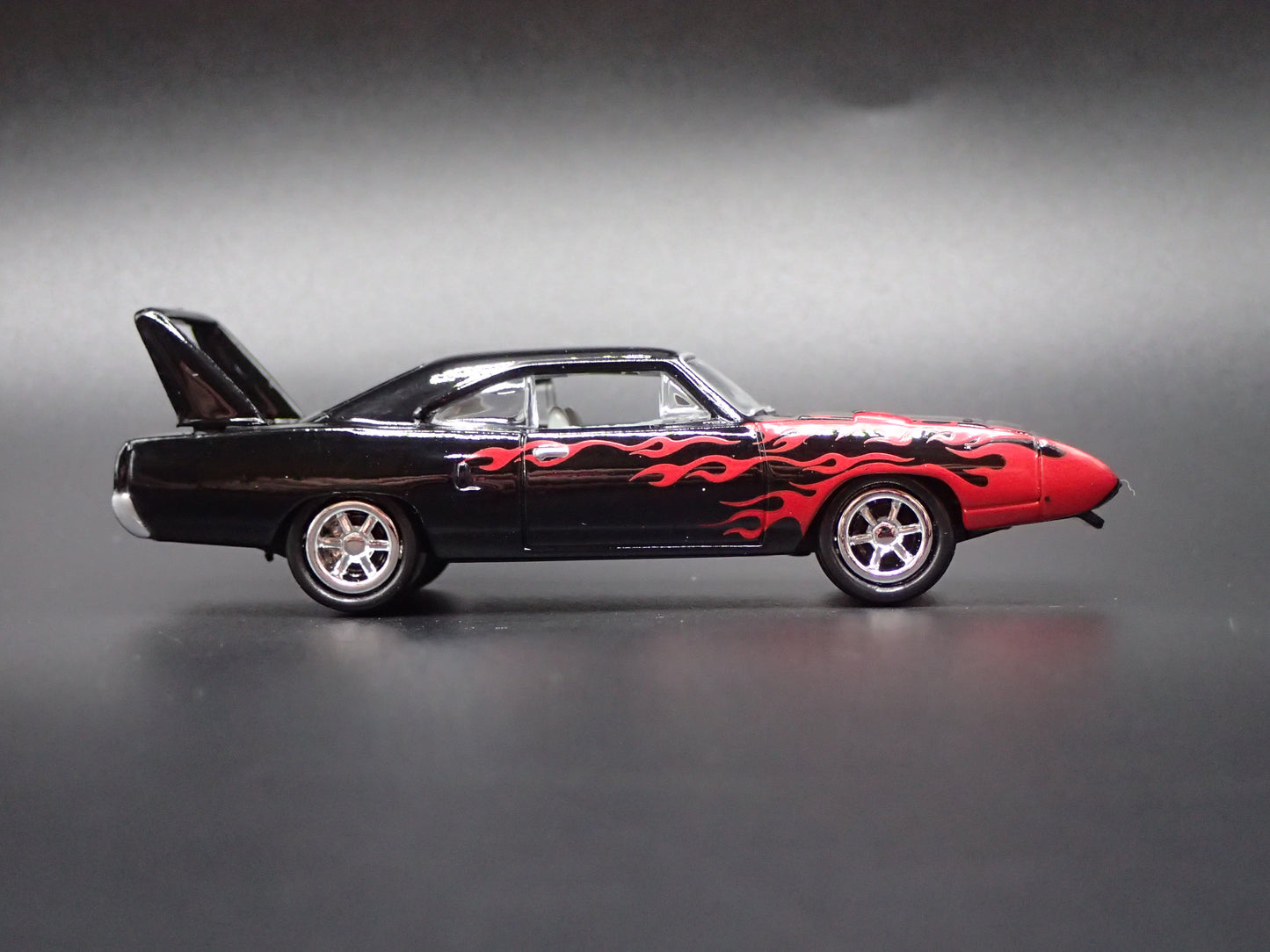 1970 70 PLYMOUTH SUPERBIRD BLACK 1:64 SCALE COLLECTIBLE DIECAST MODEL CAR