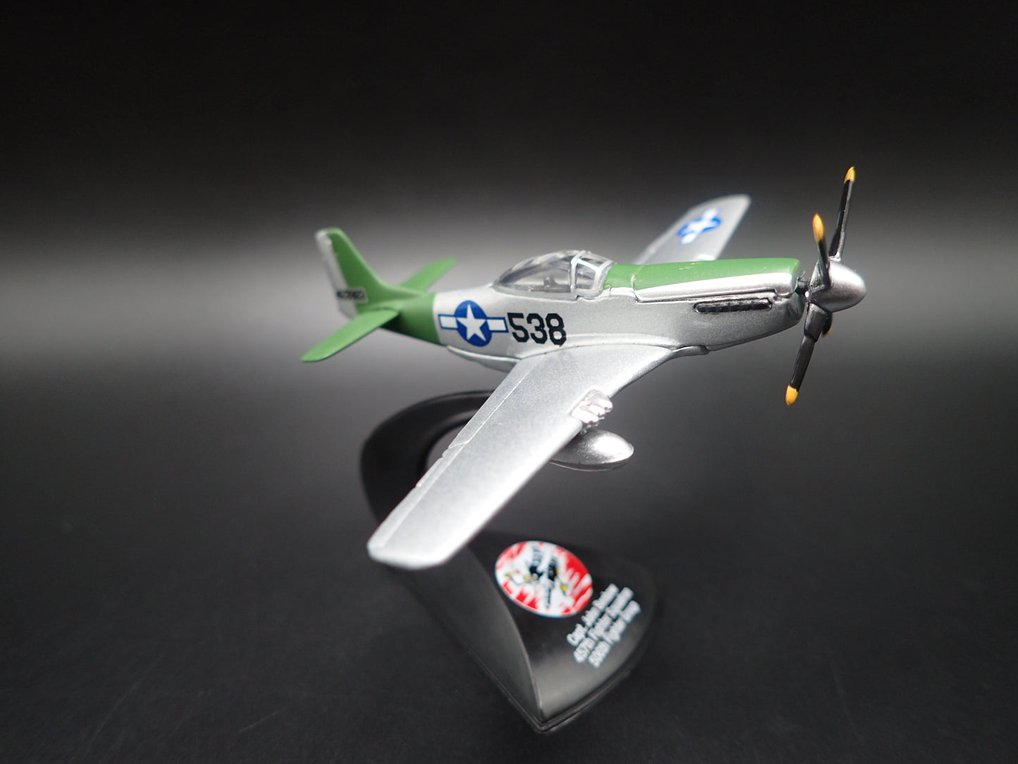 NORTH AMERICAN P-51D MUSTANG PLANE ARMY MILITARY NAGOYA 1:144 SCALE DIECAST