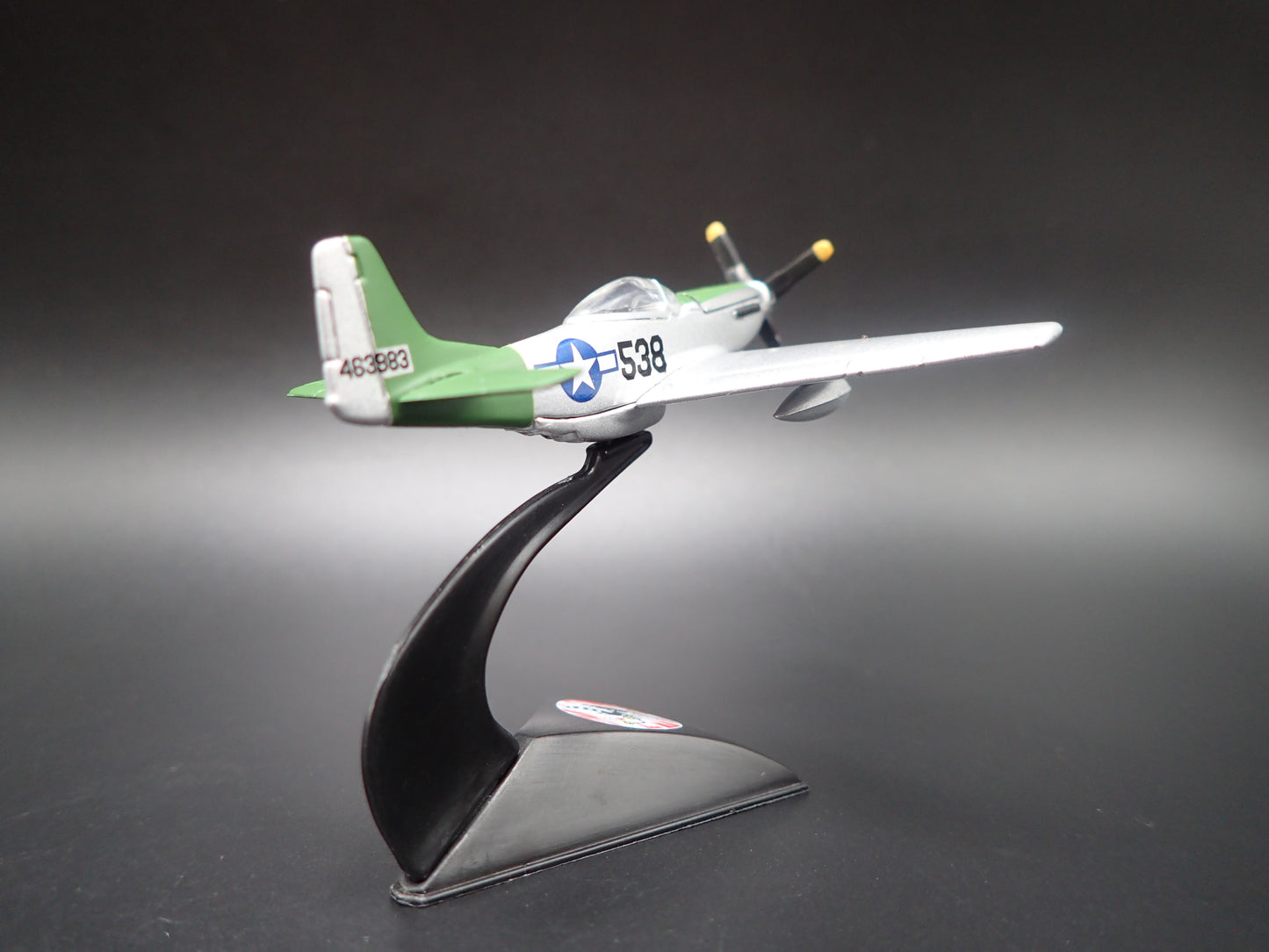 NORTH AMERICAN P-51D MUSTANG PLANE ARMY MILITARY NAGOYA 1:144 SCALE DIECAST