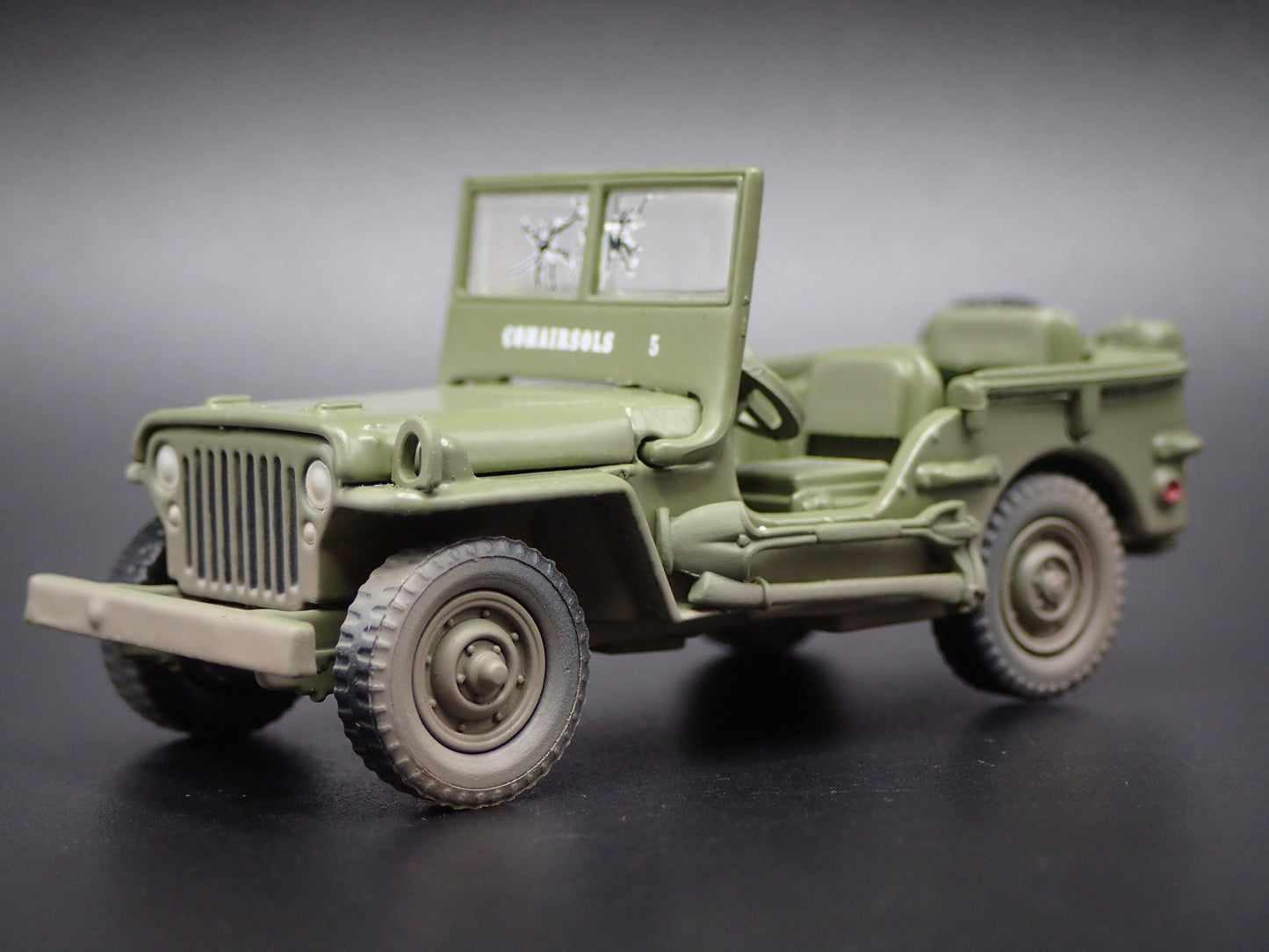 WWII WILLYS MB JEEP ARMY MILITARY OLD FAITHFUL MEDAL  1:64 SCALE DIECAST CAR