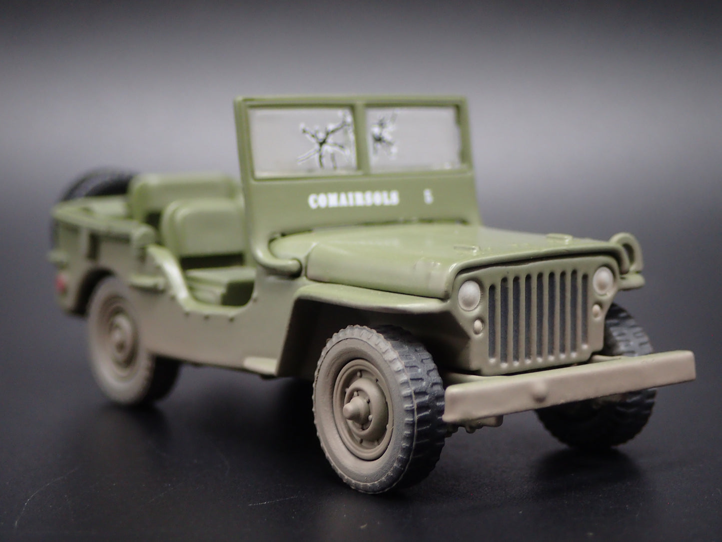 WWII WILLYS MB JEEP ARMY MILITARY OLD FAITHFUL MEDAL  1:64 SCALE DIECAST CAR