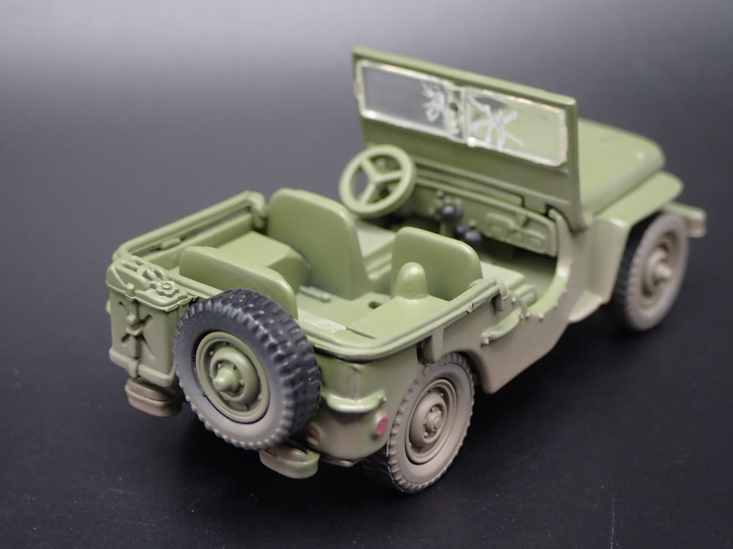 WWII WILLYS MB JEEP ARMY MILITARY OLD FAITHFUL MEDAL  1:64 SCALE DIECAST CAR