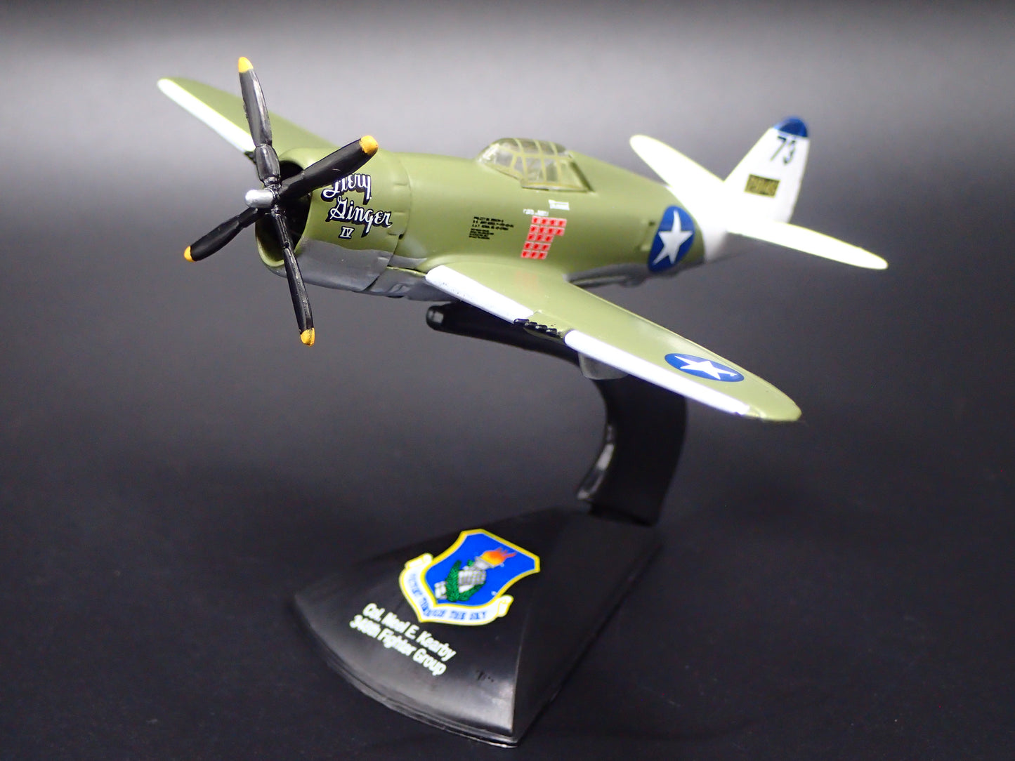 WWII REPUBLIC P47D THUNDERBOLT RAZORBACK PLANE MILITARY 1:144 DIECAST MODEL