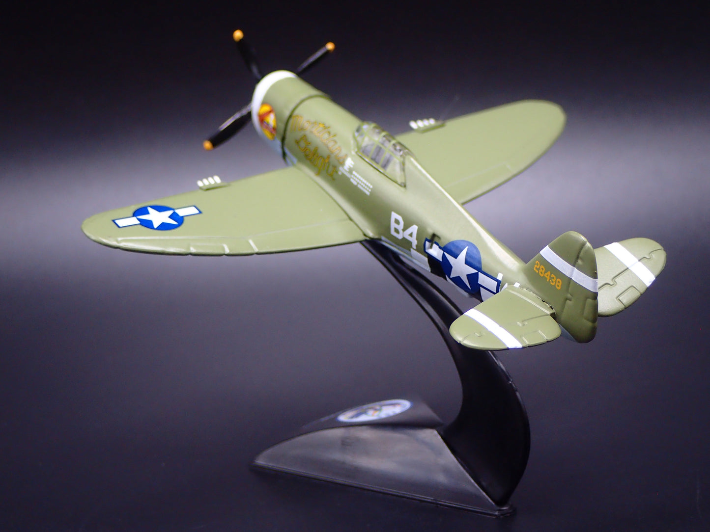 WWII REPUBLIC P47D THUNDERBOLT RAZORBACK PLANE MILITARY 1:144 DIECAST MODEL