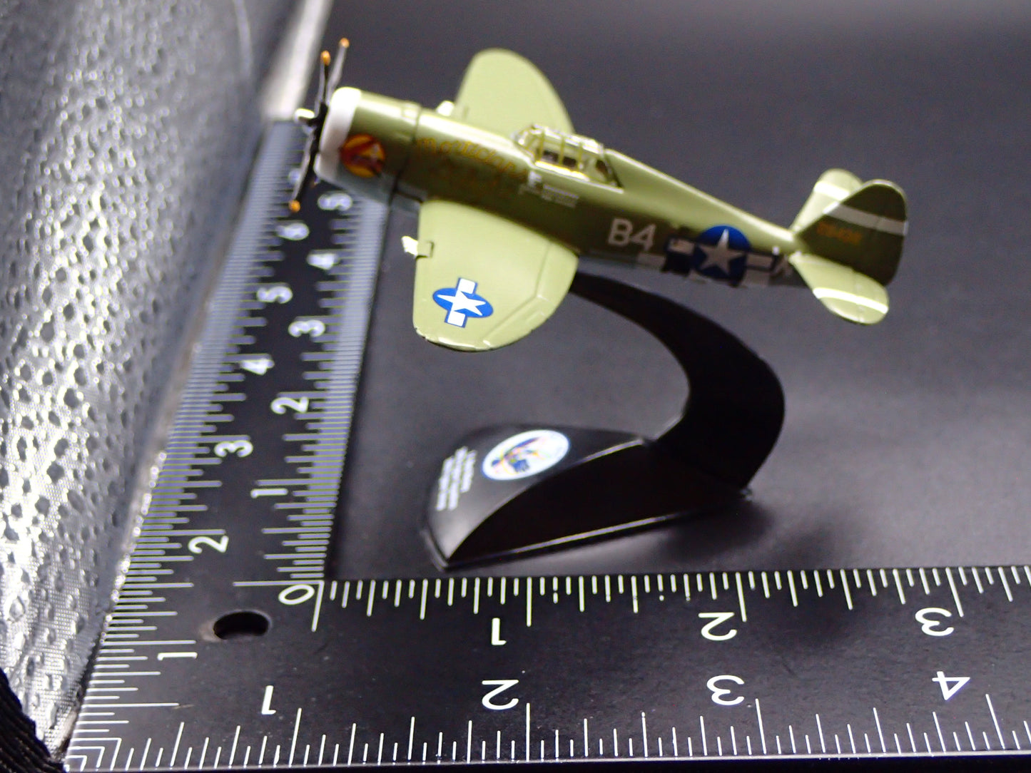 WWII REPUBLIC P47D THUNDERBOLT RAZORBACK PLANE MILITARY 1:144 DIECAST MODEL