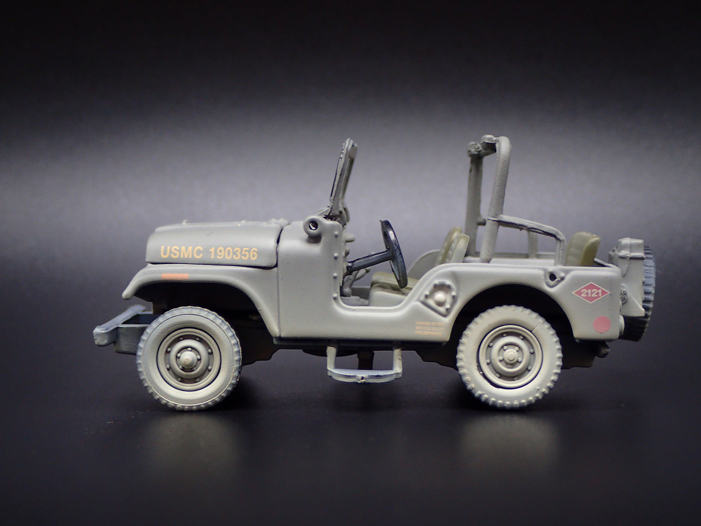 M38A1 JEEP ARMY US ARMY VIETNAM DIRTY 1:64 SCALE DIORAMA DIECAST MODEL CAR