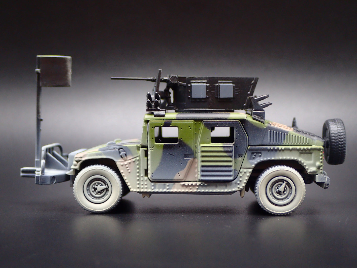 H1 M1114 HA HMMWV HUMVEE ARMORED MILITARY DIRTY 1:64 SCALE DIECAST MODEL CAR