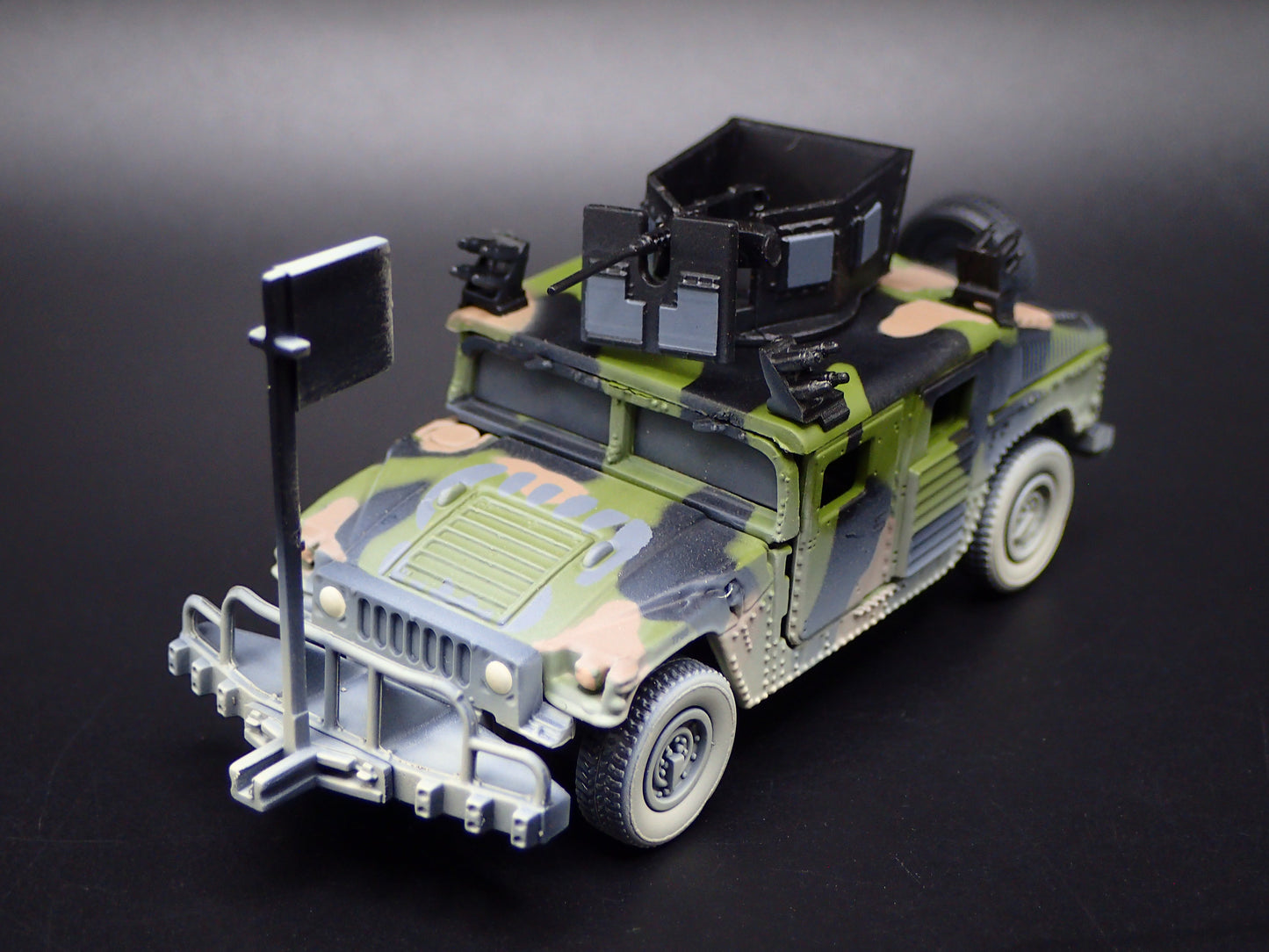 H1 M1114 HA HMMWV HUMVEE ARMORED MILITARY DIRTY 1:64 SCALE DIECAST MODEL CAR