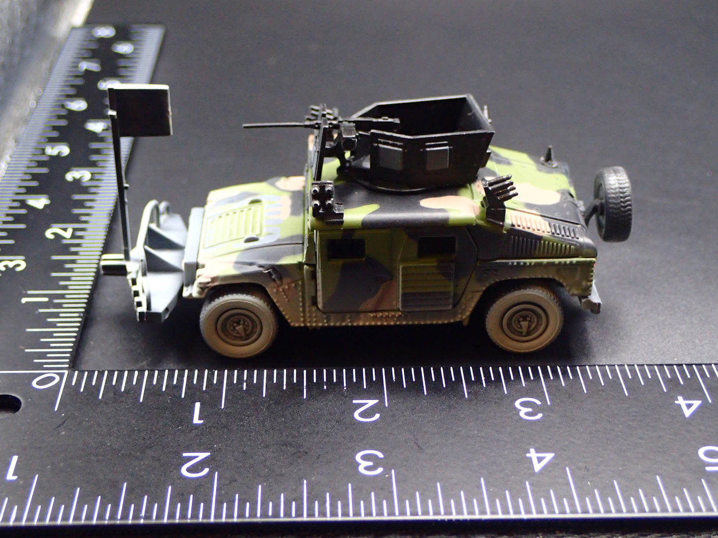 H1 M1114 HA HMMWV HUMVEE ARMORED MILITARY DIRTY 1:64 SCALE DIECAST MODEL CAR