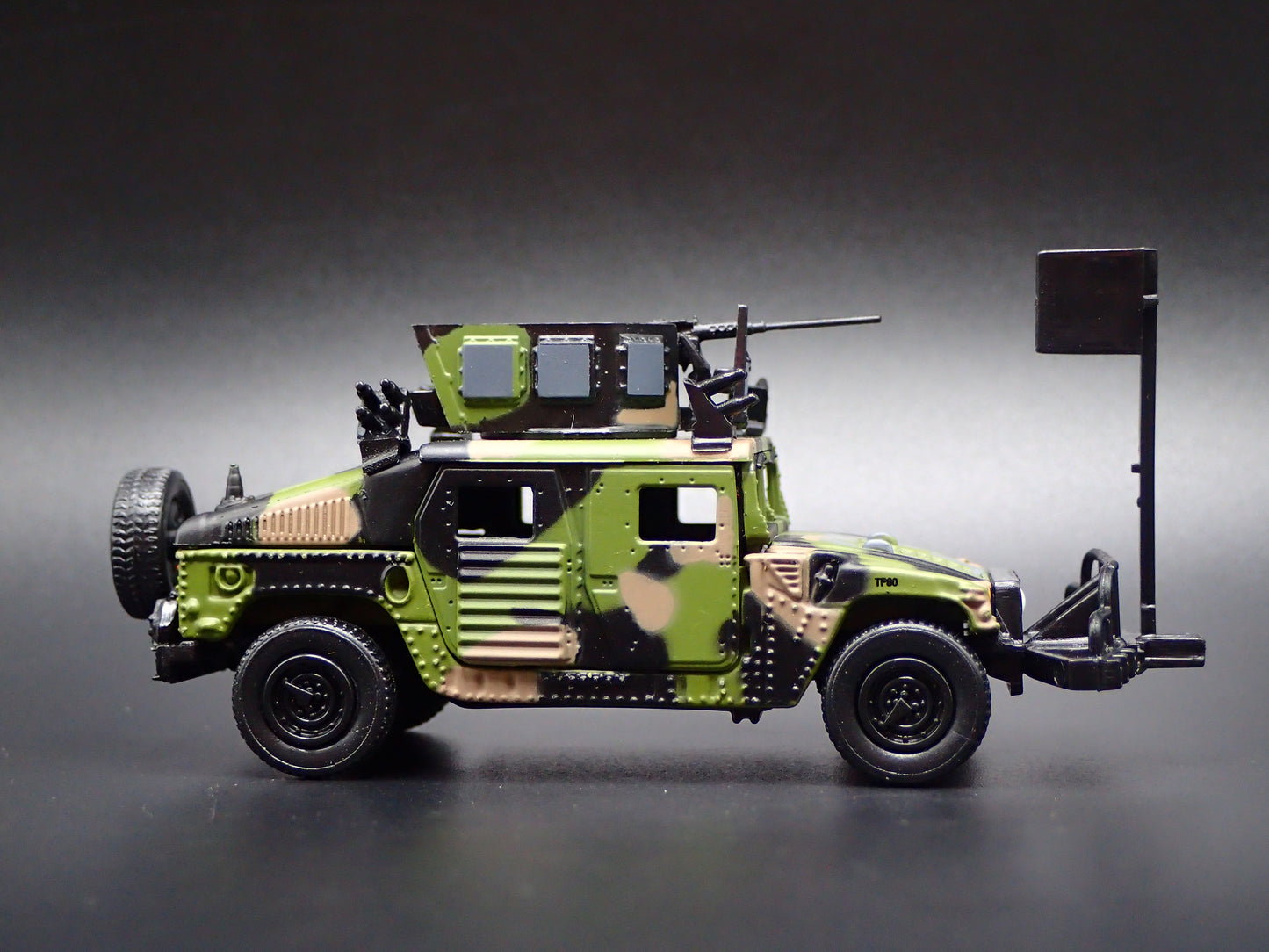 H1 M1114 HA HMMWV HUMVEE ARMORED MILITARY CAMO 1:64 SCALE DIECAST MODEL CAR