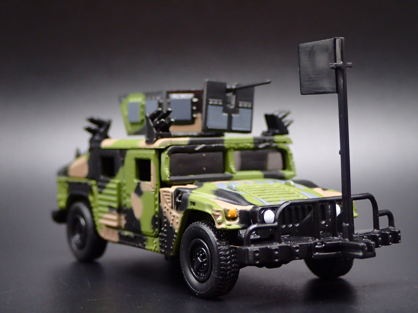 H1 M1114 HA HMMWV HUMVEE ARMORED MILITARY CAMO 1:64 SCALE DIECAST MODEL CAR