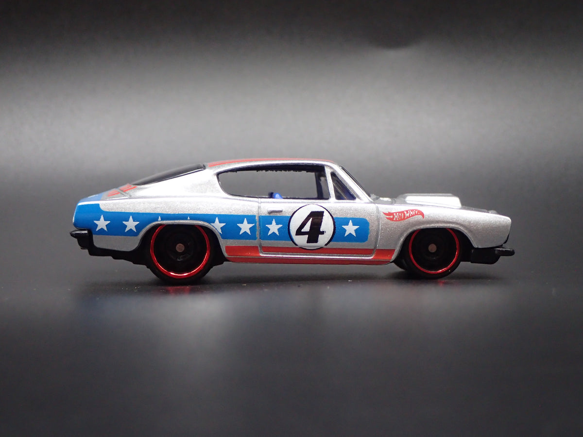 1968 68 PLYMOUTH BARRACUDA CUDA FASTBACK 1/64 SCALE DIORAMA DIECAST MODEL CAR