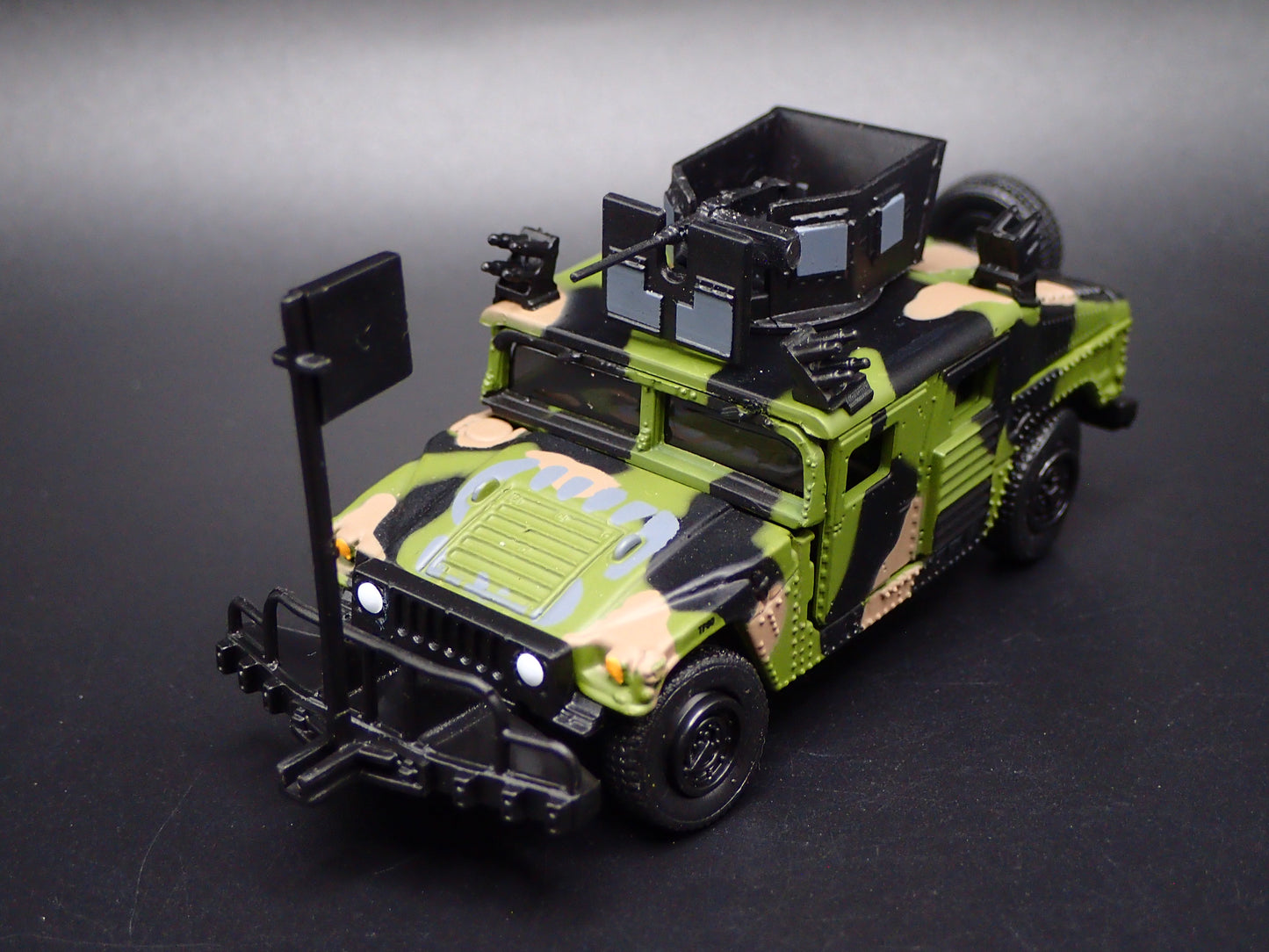 H1 M1114 HA HMMWV HUMVEE ARMORED MILITARY CAMO 1:64 SCALE DIECAST MODEL CAR