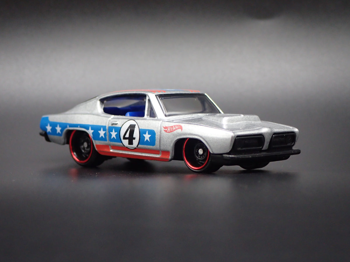 1968 68 PLYMOUTH BARRACUDA CUDA FASTBACK 1/64 SCALE DIORAMA DIECAST MODEL CAR