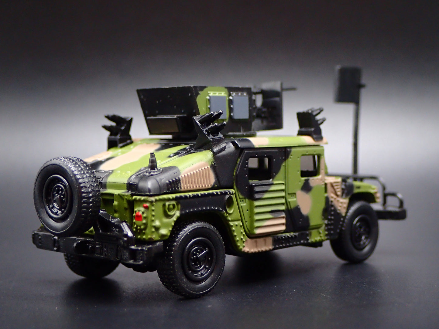 H1 M1114 HA HMMWV HUMVEE ARMORED MILITARY CAMO 1:64 SCALE DIECAST MODEL CAR