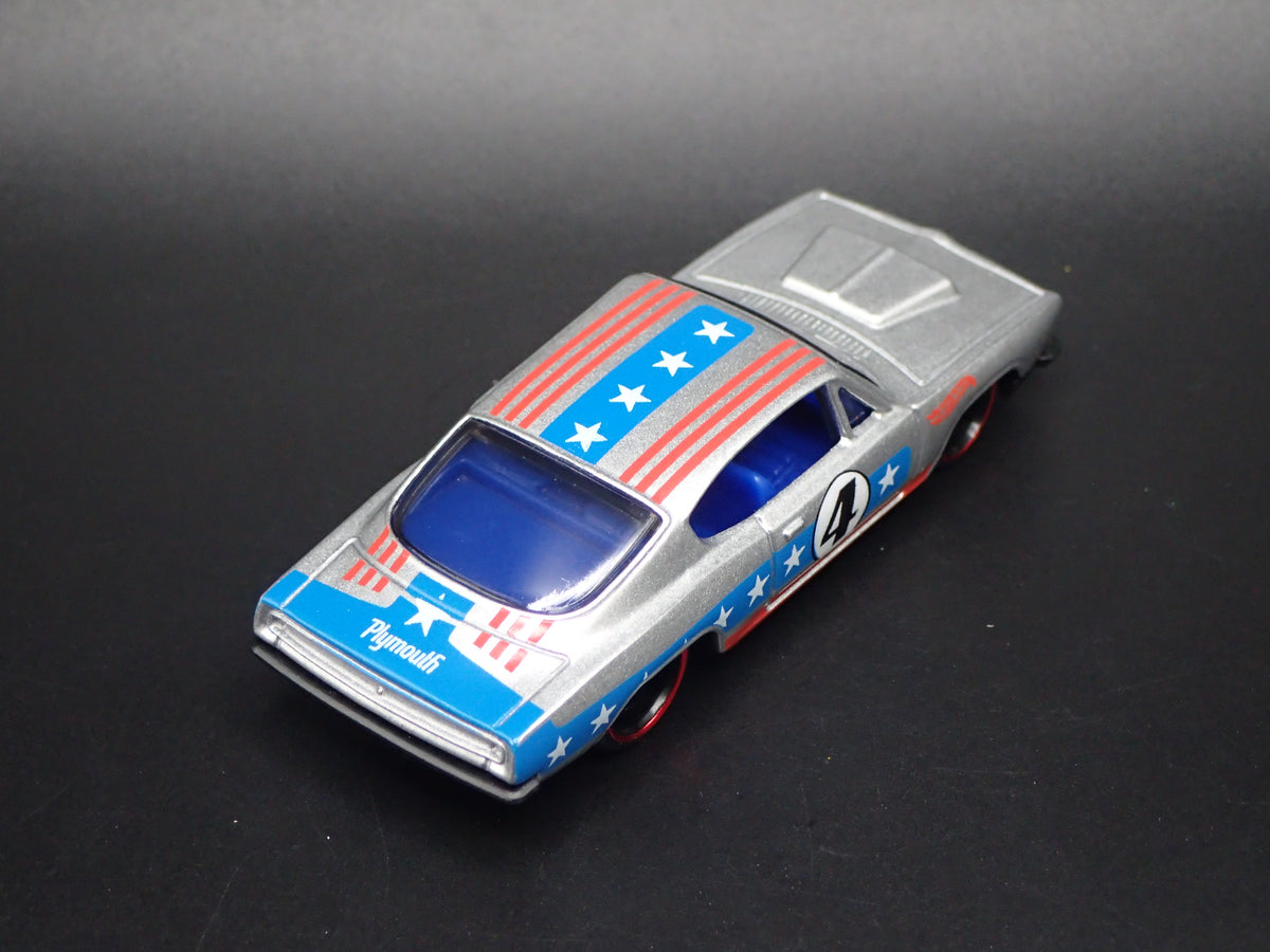 1968 68 PLYMOUTH BARRACUDA CUDA FASTBACK 1/64 SCALE DIORAMA DIECAST MODEL CAR