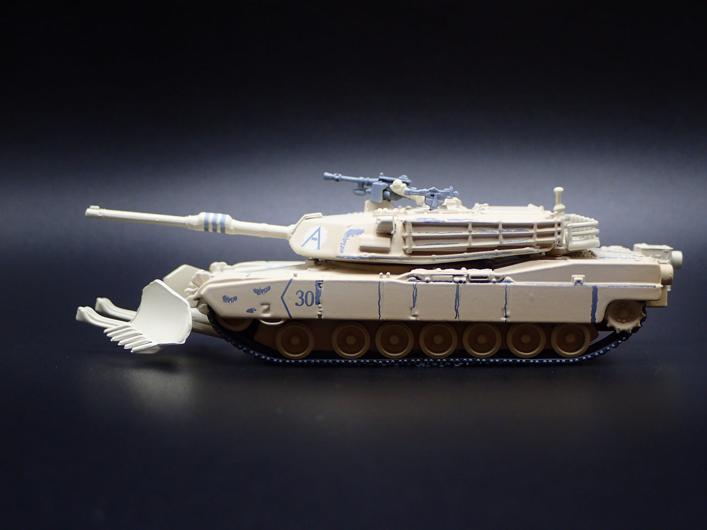 M1A1 ABRAMS TANK MILITARY DESERT STORM 1:100 SCALE DIORAMA DIECAST MODEL CAR