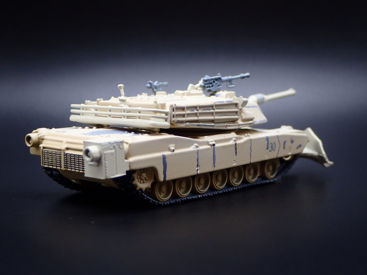 M1A1 ABRAMS TANK MILITARY DESERT STORM 1:100 SCALE DIORAMA DIECAST MODEL CAR