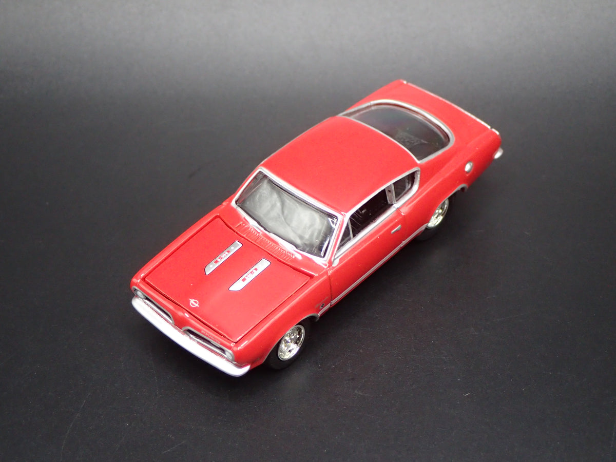 1968 68 PLYMOUTH BARRACUDA CUDA FASTBACK 1/64 SCALE DIORAMA DIECAST MODEL CAR