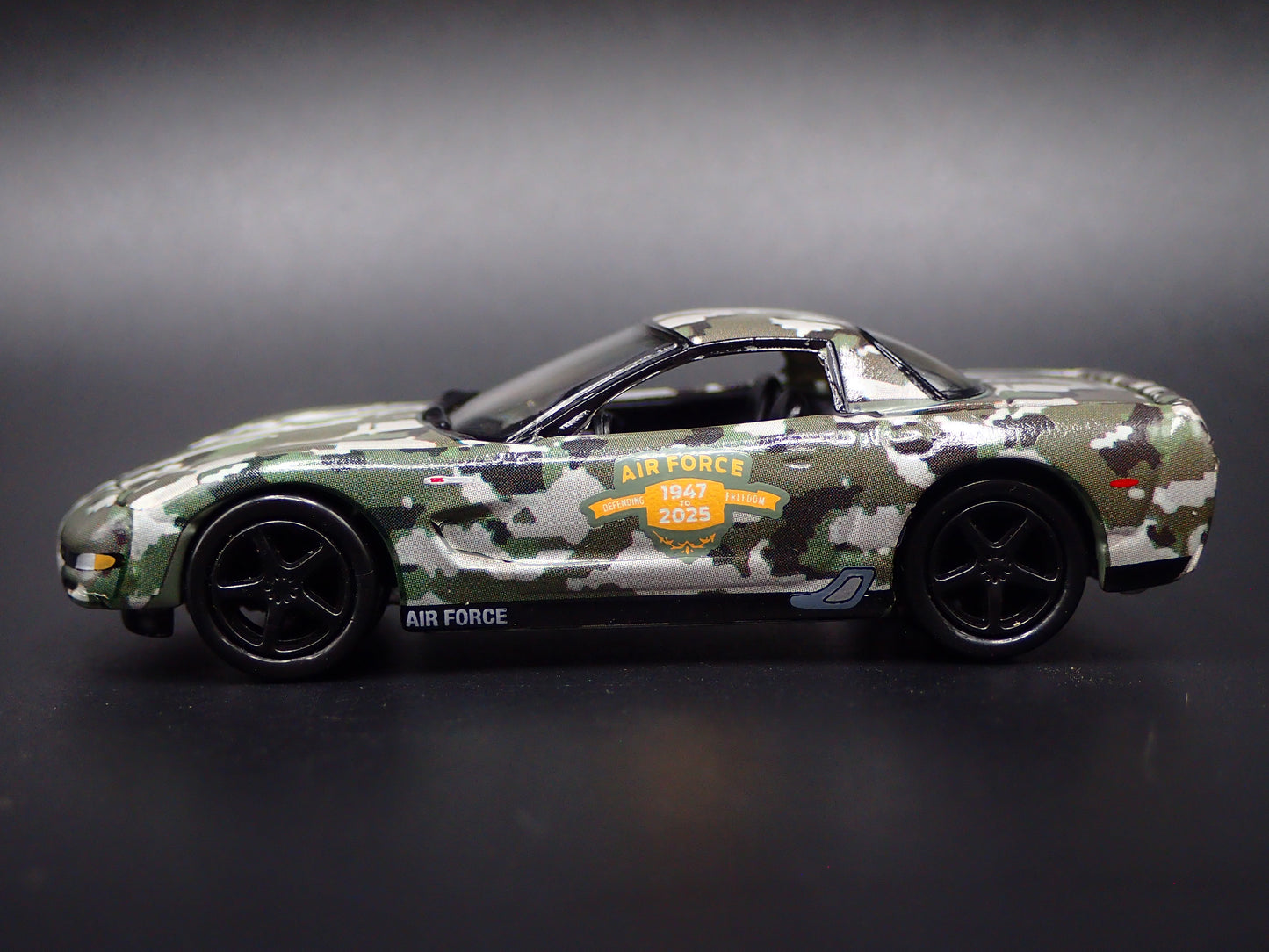 2003 03 CHEVY CHEVROLET CORVETTE AIR FORCE 78 YEARS CAMO 1:64 SCALE DIECAST CAR
