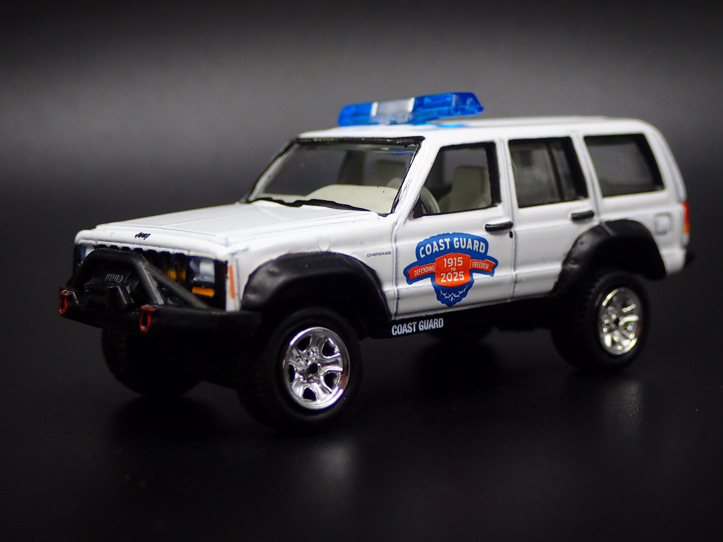 1984-2001 JEEP CHEROKEE XJ COAST GUARD 110 YEARS WHITE 1:64 SCALE DIECAST CAR