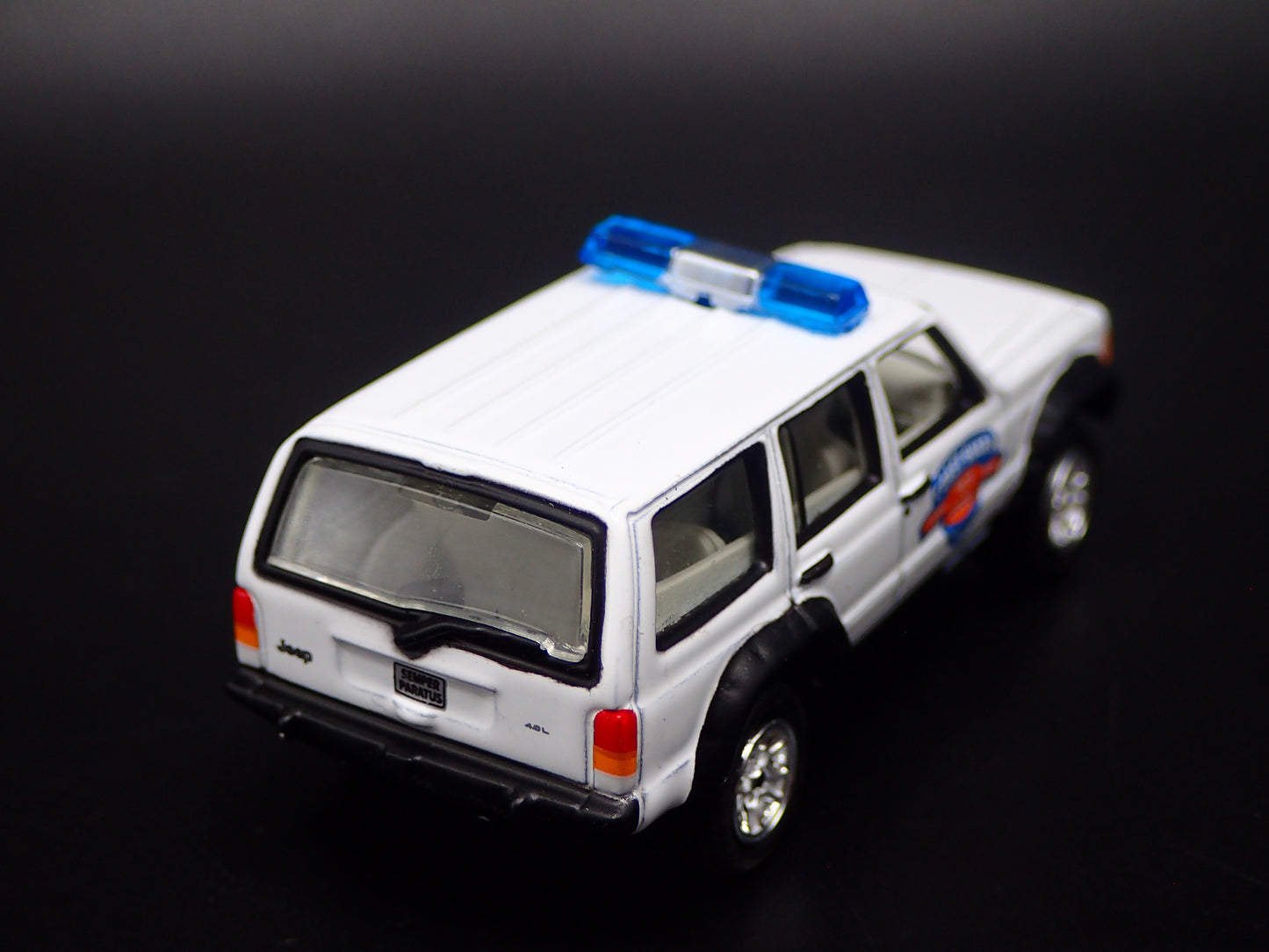 1984-2001 JEEP CHEROKEE XJ COAST GUARD 110 YEARS WHITE 1:64 SCALE DIECAST CAR