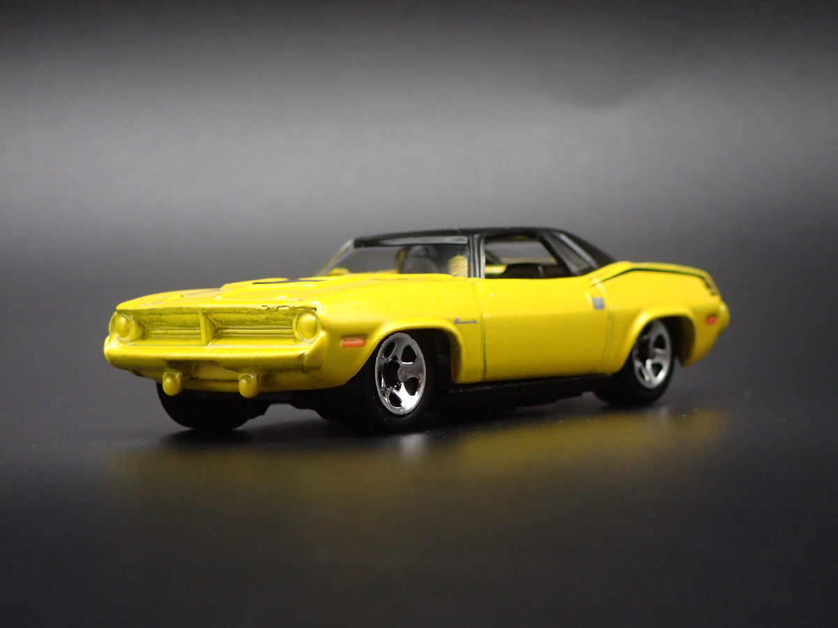 1970 70 PLYMOUTH AAR CUDA YELLOW 1:64 SCALE COLLECTIBLE DIECAST MODEL CAR