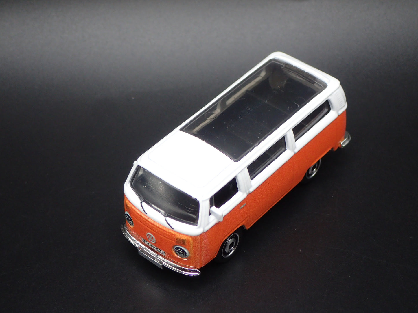 1967-1979 VW VOLKSWAGEN TYPE 2 T2 BUS 1/64 SCALE COLLECTIBLE DIECAST MODEL CAR
