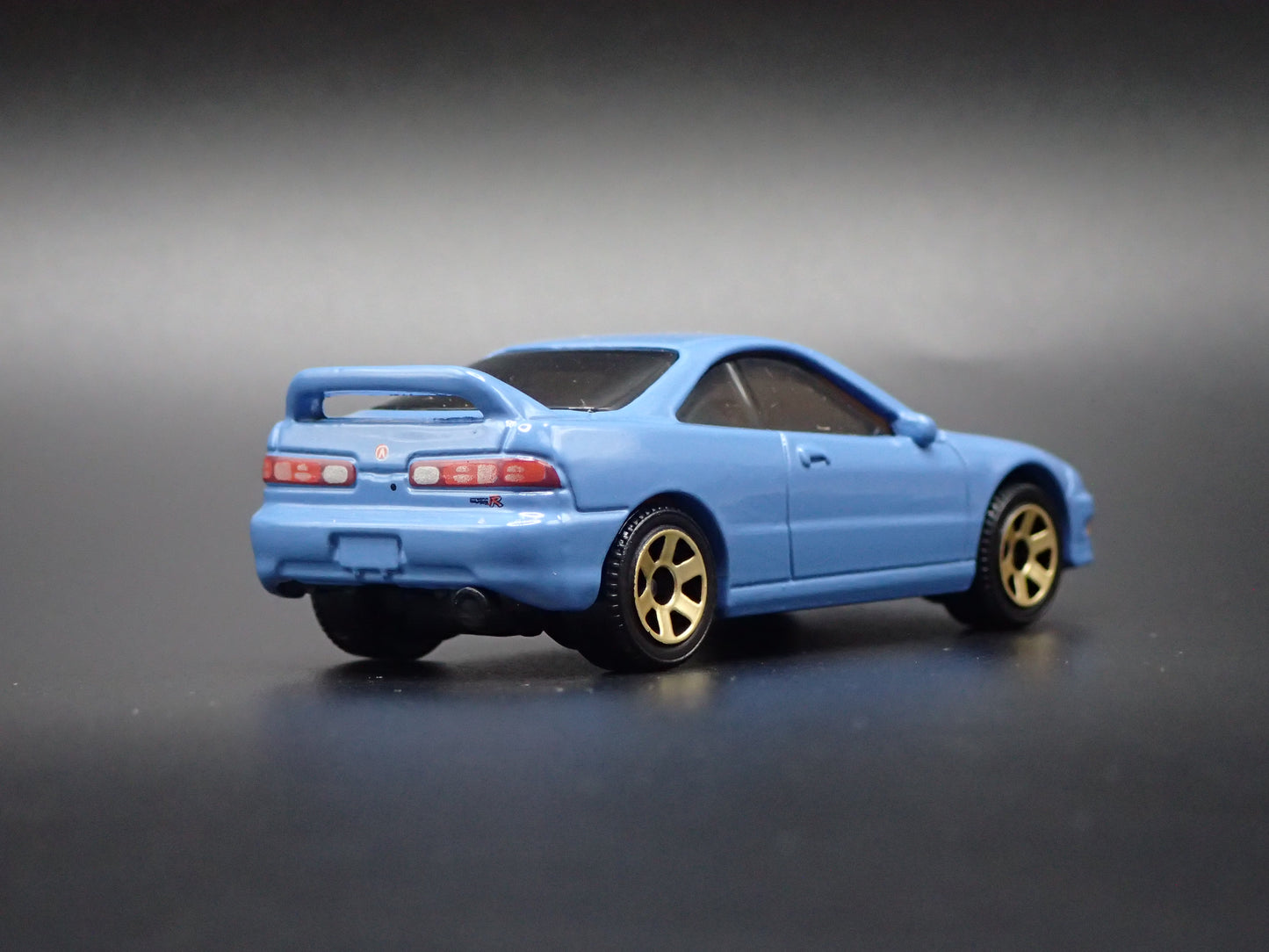 1997-2001 ACURA INTEGRA TYPE R 1:64 SCALE COLLECTIBLE DIORAMA DIECAST MODEL CAR
