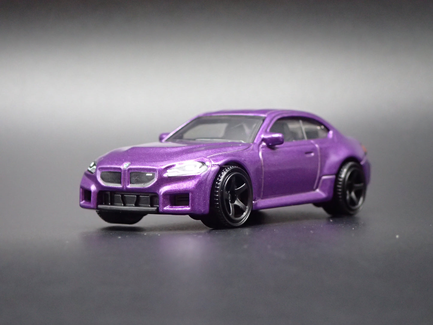 2023-2026 BMW M2 COUPE PURPLE 1:64 SCALE COLLECTIBLE DIECAST MODEL CAR