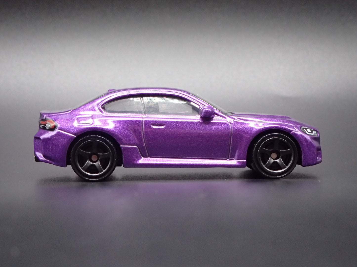 2023-2026 BMW M2 COUPE PURPLE 1:64 SCALE COLLECTIBLE DIECAST MODEL CAR
