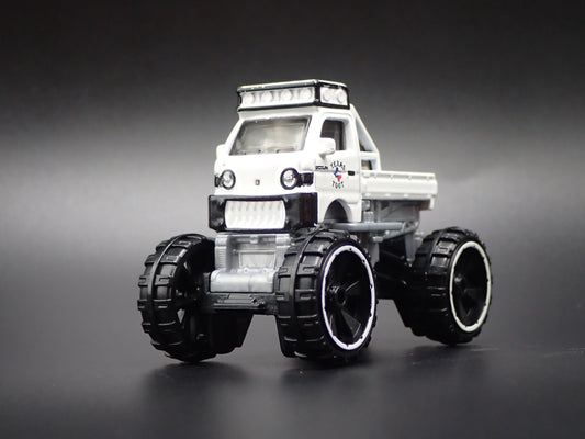 MAZDA AUTOZAM CUSTOM 1:64 SCALE COLLECTIBLE DISPLAY DIECAST MODEL CAR