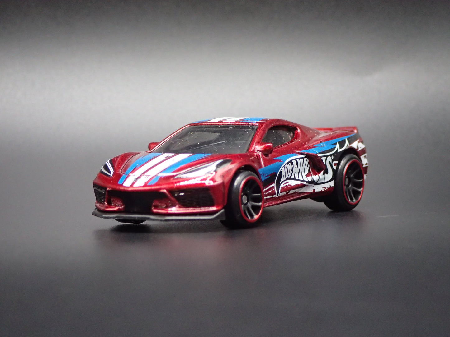 2020-2026 CHEVY CHEVROLET CORVETTE C8 RED 1:64 SCALE DIORAMA DIECAST MODEL CAR