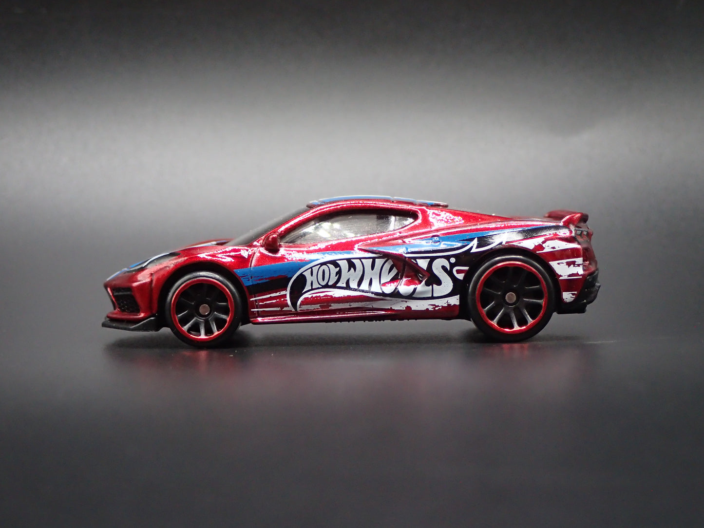 2020-2026 CHEVY CHEVROLET CORVETTE C8 RED 1:64 SCALE DIORAMA DIECAST MODEL CAR