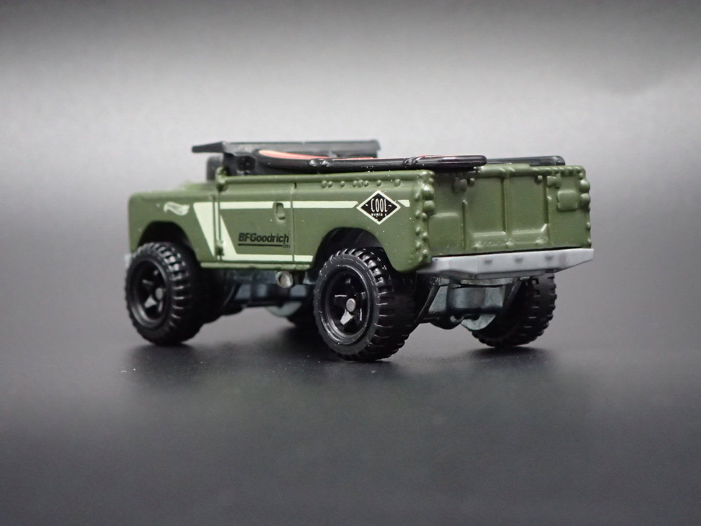 1958-1961 LAND ROVER SERIES II 2 PICKUP TRUCK GREEN 1/64 SCALE DIECAST MODEL CAR