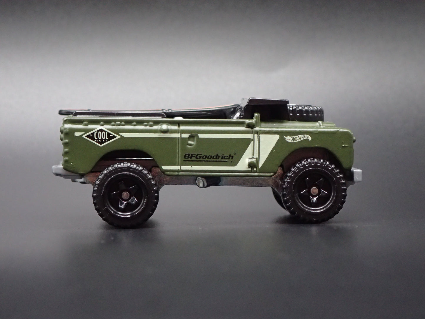 1958-1961 LAND ROVER SERIES II 2 PICKUP TRUCK GREEN 1/64 SCALE DIECAST MODEL CAR