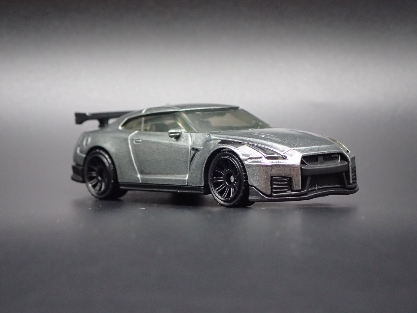 2007-2025 NISSAN GTR R35 NISMO GRAY 1:64 SCALE COLLECTIBLE DIECAST MODEL CAR